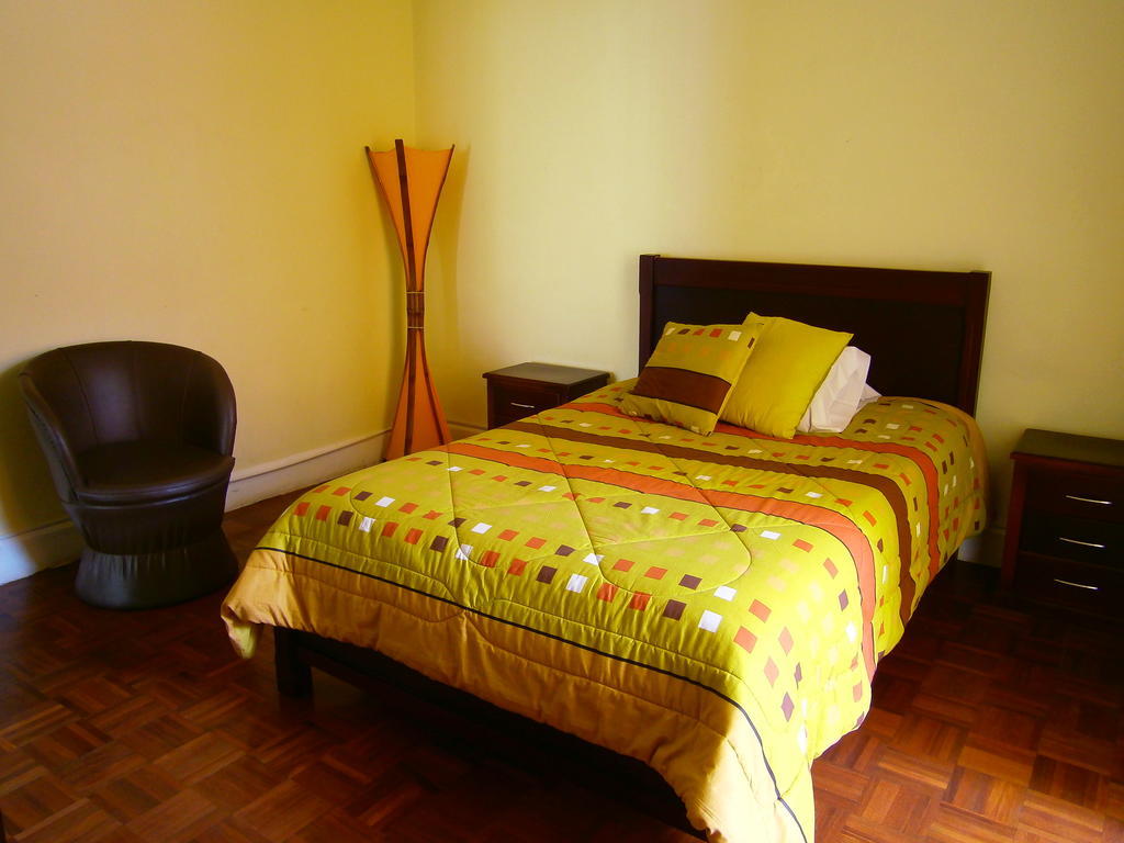 The Yellow House Quito Cameră foto