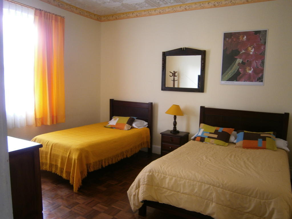 The Yellow House Quito Exterior foto
